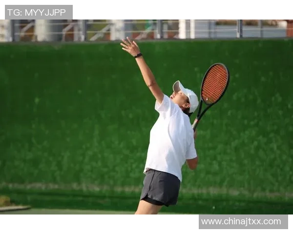 黄秀英独家分享网球心得与技巧助你提升球技的秘诀与经验